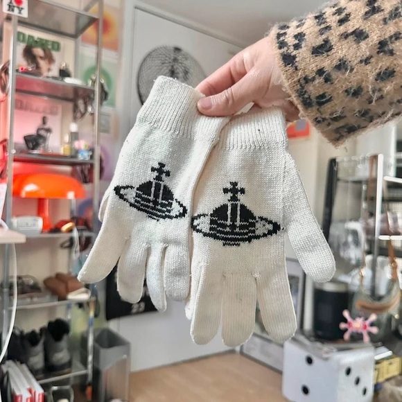 Vivienne Westwood Kids Cream Mittens with Black Logo